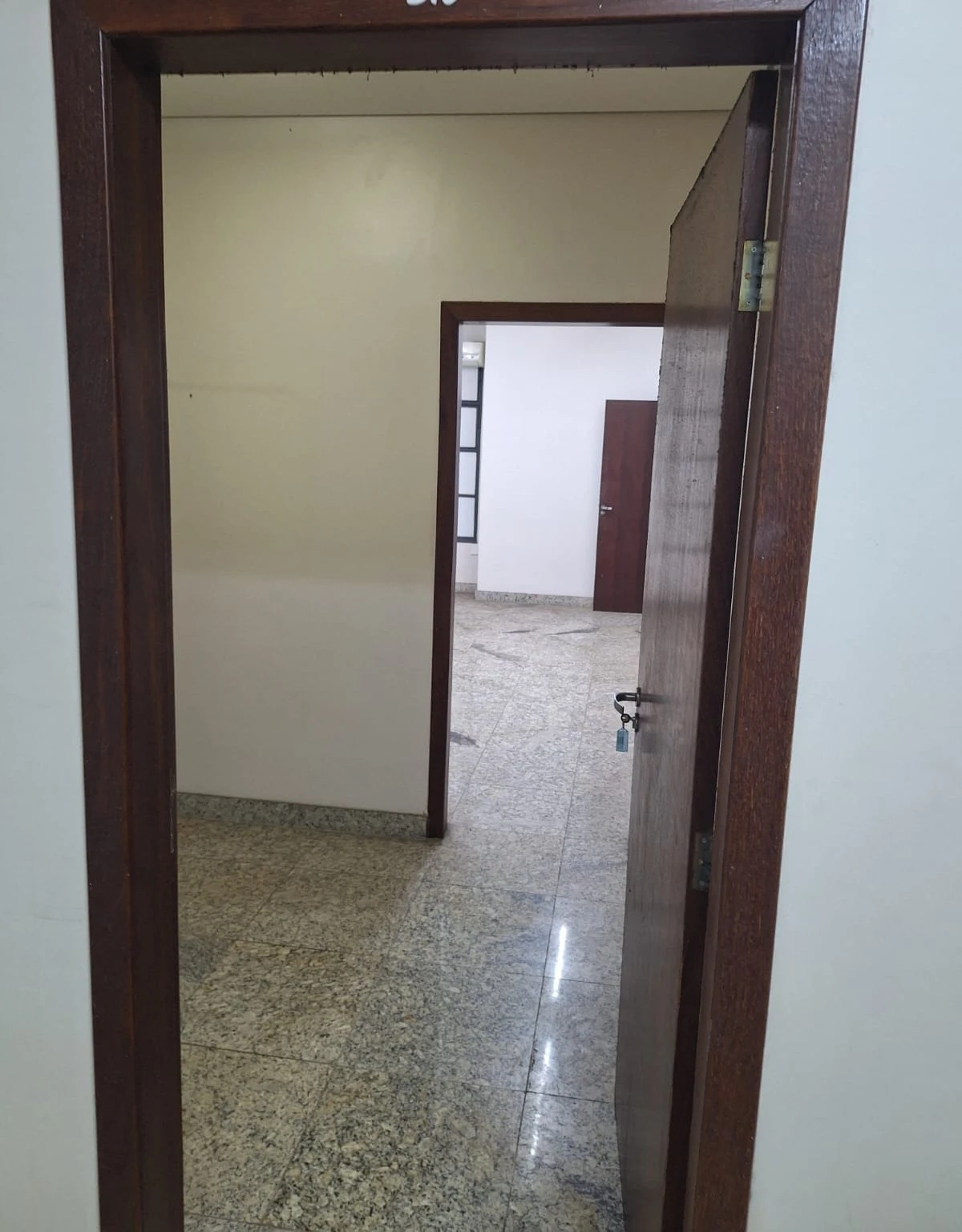 Sala à venda 43m² por R$ 70.000,00
