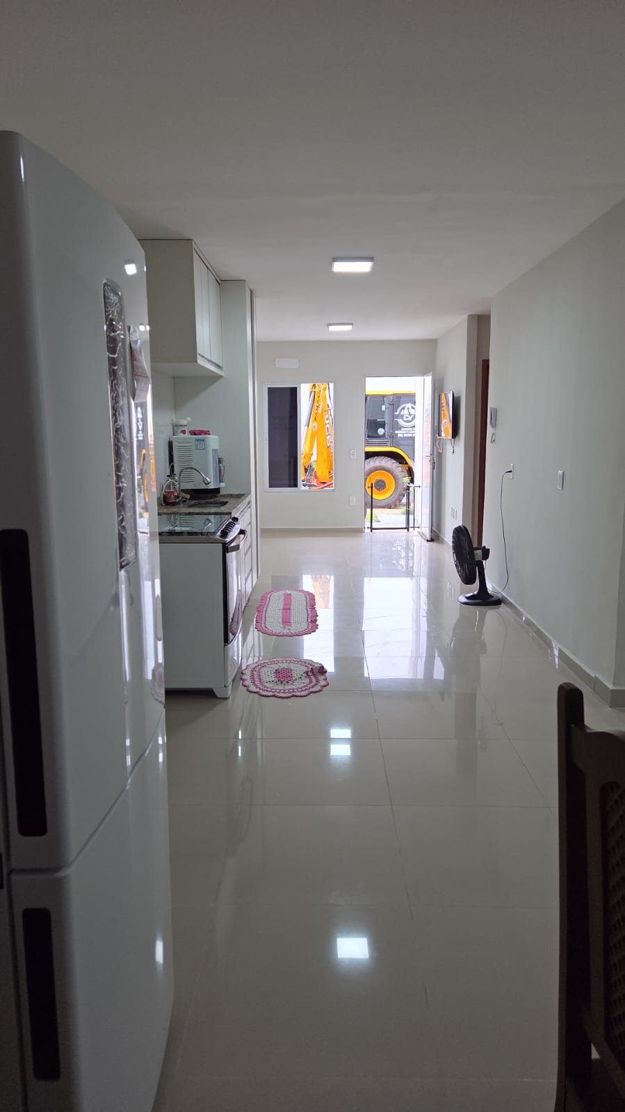 CASA CONDOMÍNIO ATHENAS, 3 QT S/ 2 SUÍTES