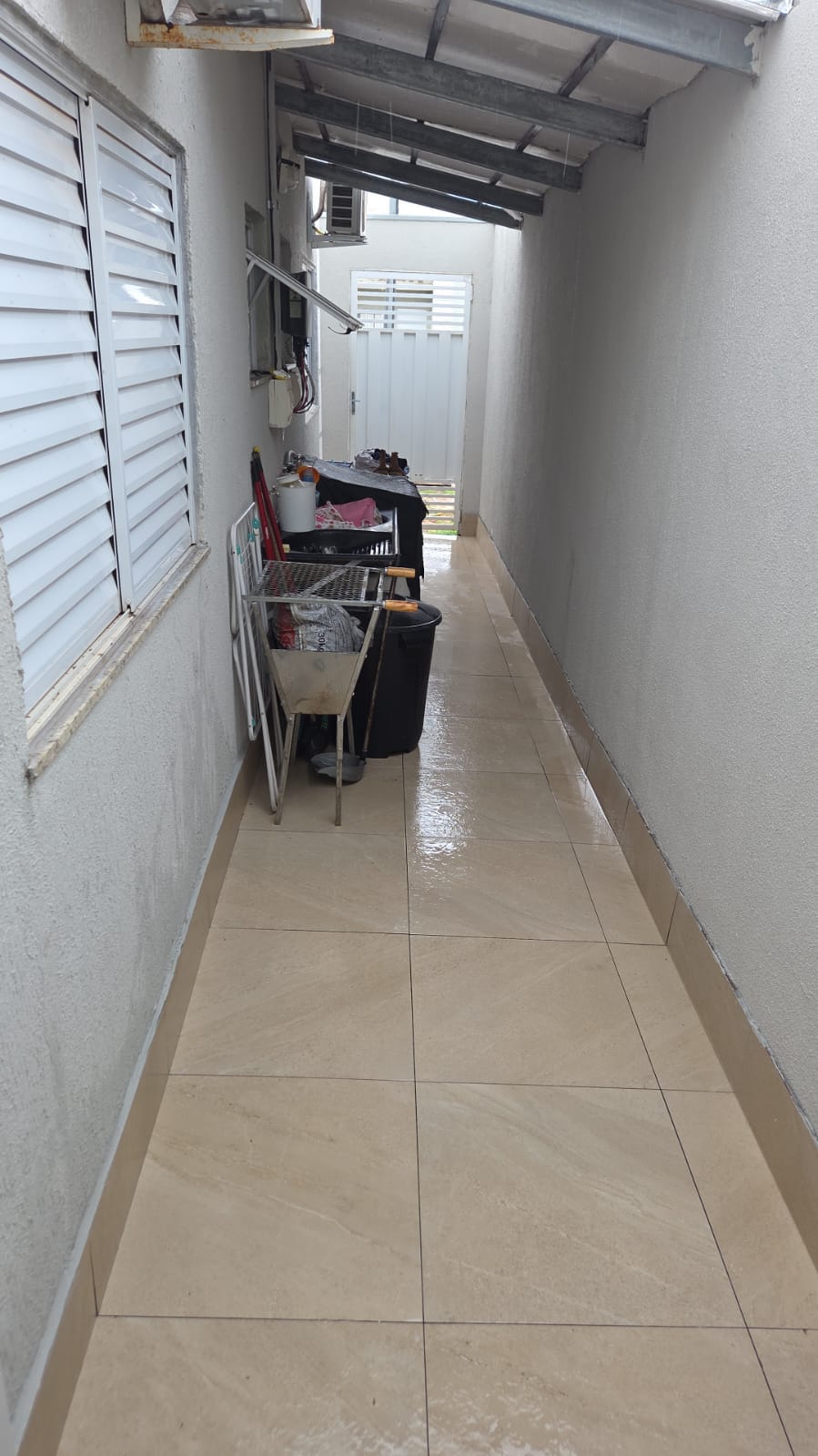 CASA CONDOMÍNIO ATHENAS, 3 QT S/ 2 SUÍTES