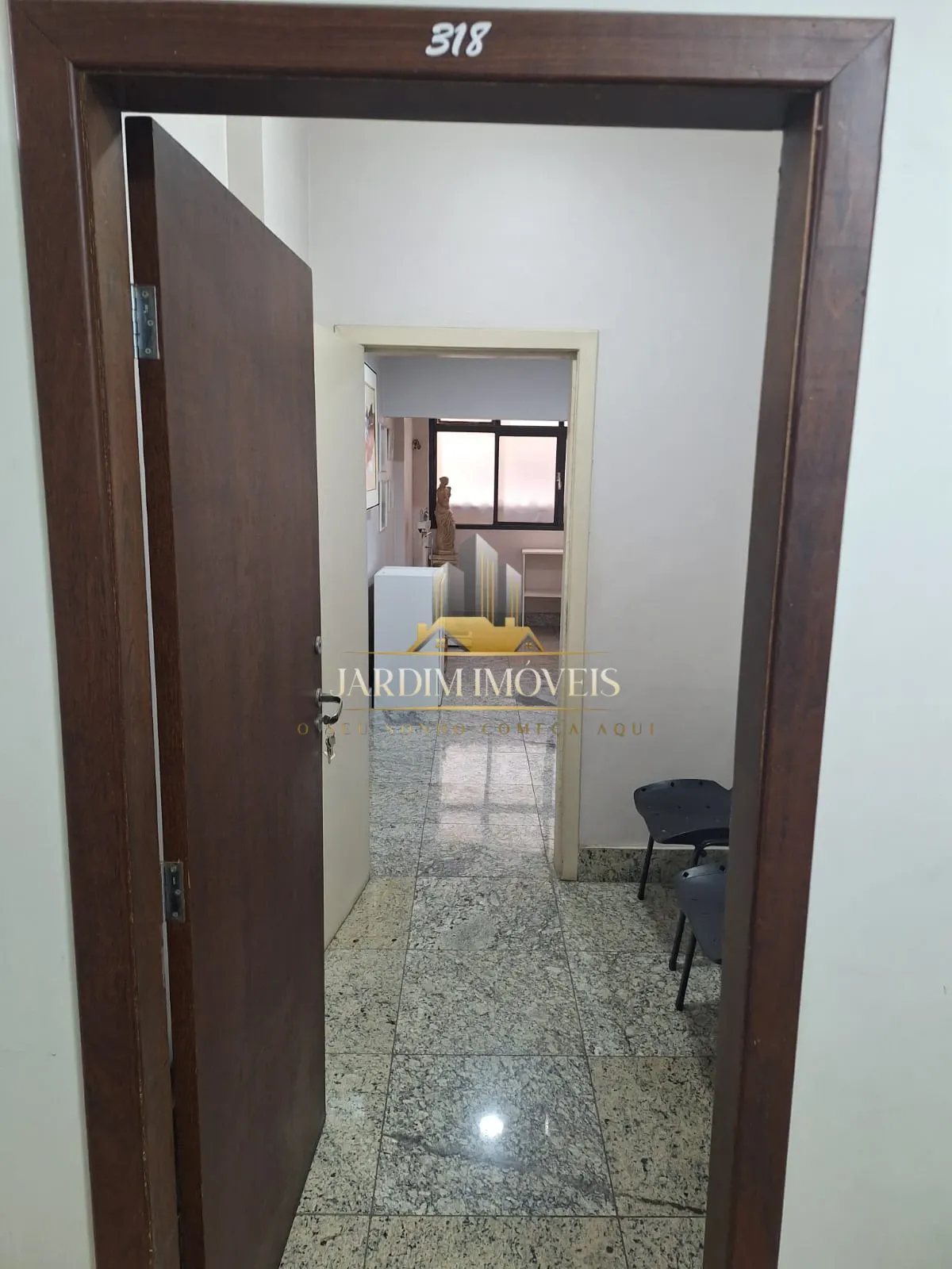 Ótima sala comercial com excelente localização.
