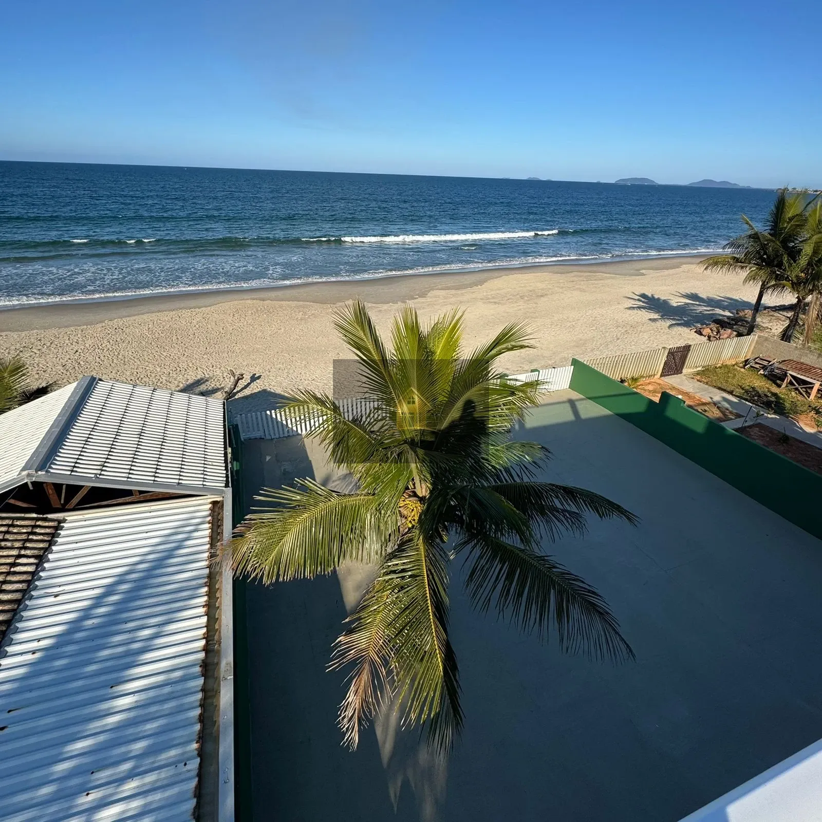 UM VERDADEIRO PARAÍSO PÉ NA AREIA EM ITAPOÁ/SC!