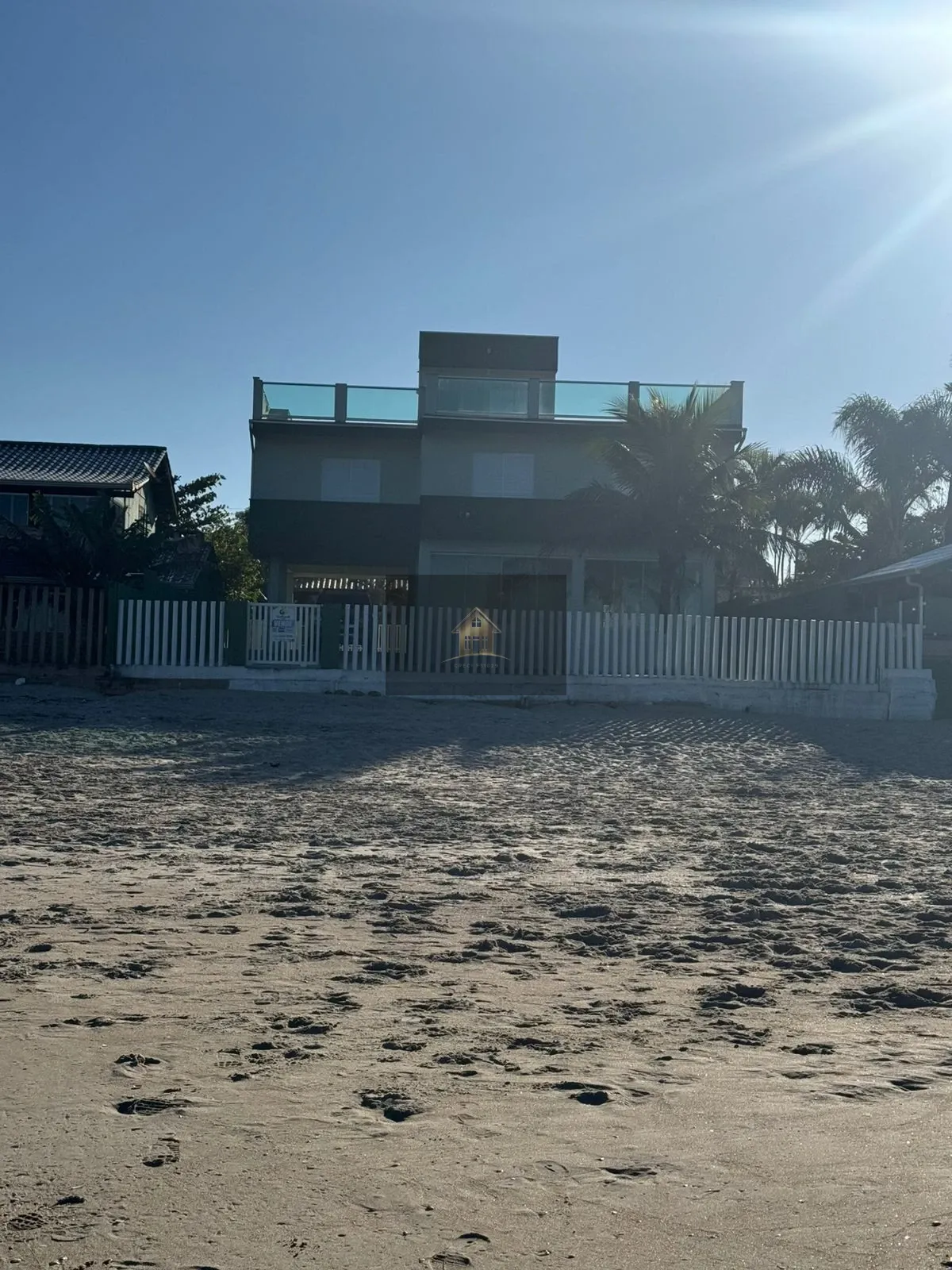 UM VERDADEIRO PARAÍSO PÉ NA AREIA EM ITAPOÁ/SC!