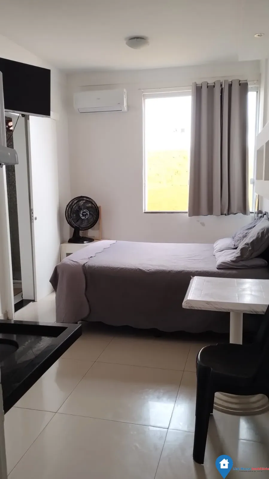 STUDIO MOBILIADO NO FAROL DA BARRA