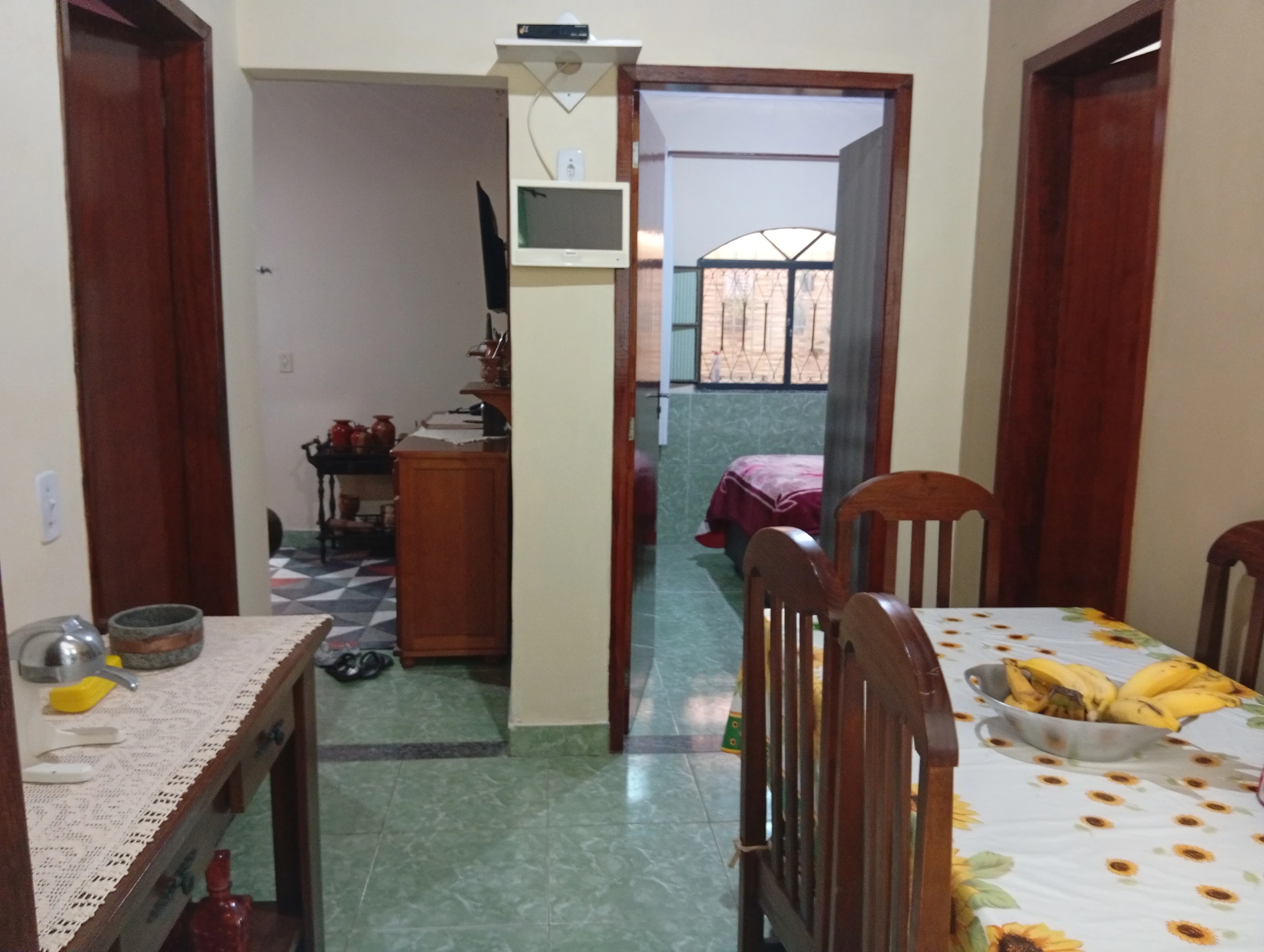 Casa com dois quartos em Parada Modelo, Guapimirim