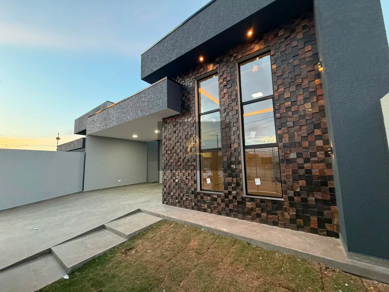 Casa médio padrão Le Park / Ponta Grossa - PR, 100% concluída, R$ 650.000,00!!!