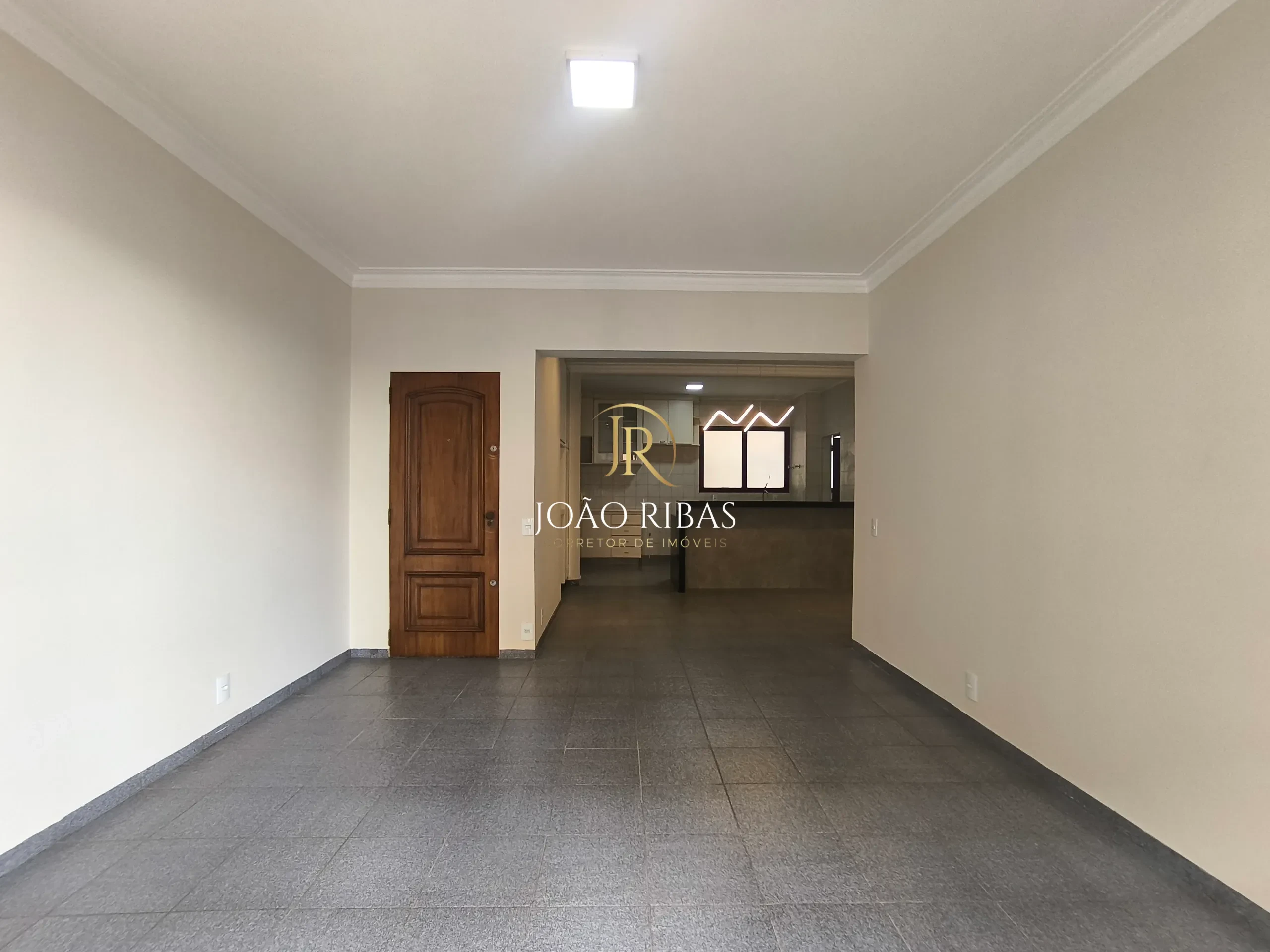 Apartamento à Venda no Edifício Verona | Centro | 3 Quartos | 1 Suíte | 128 m²