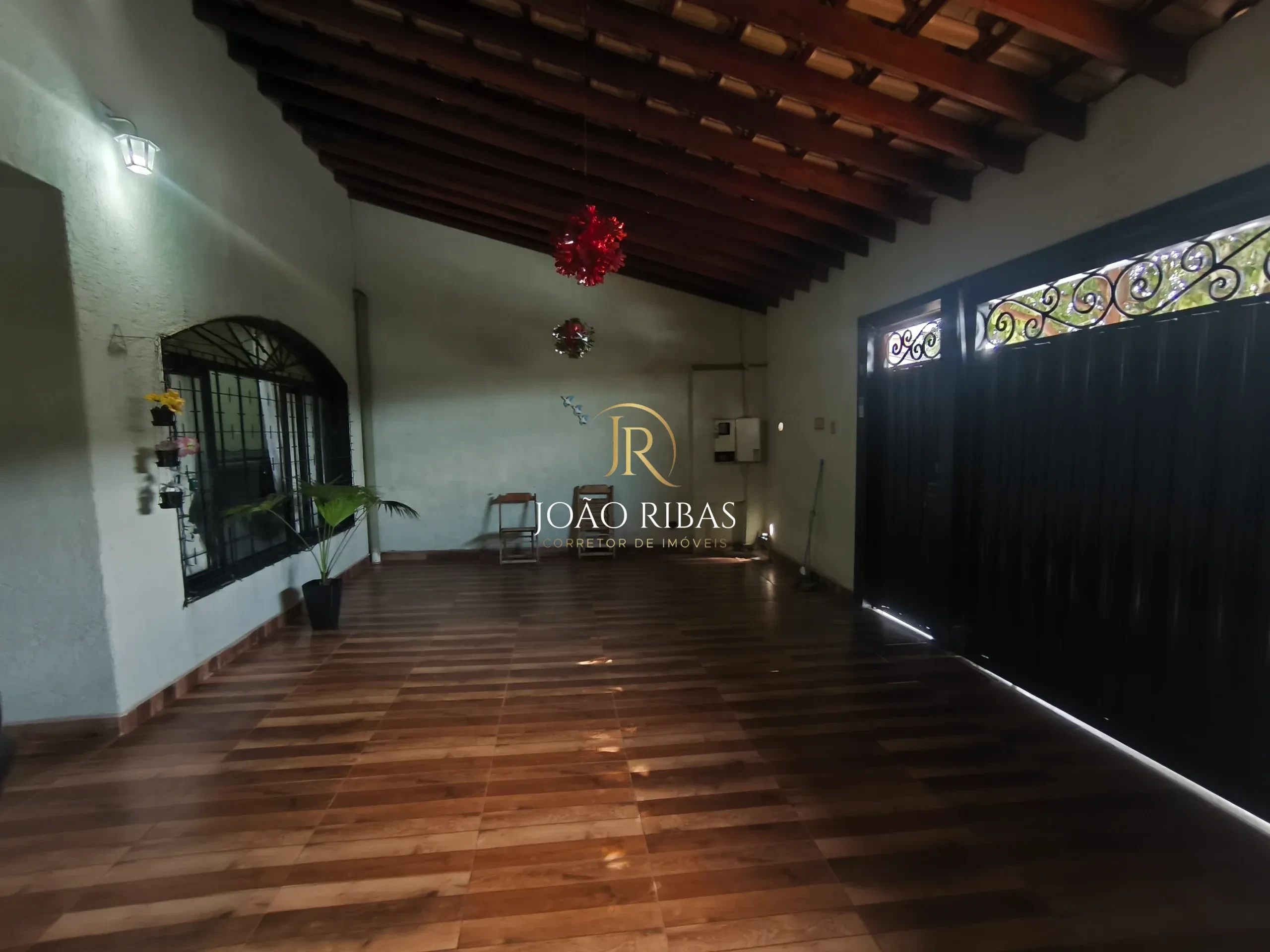 Sobrado à Venda no Sumarezinho | 3 Suítes | Amplo Espaço e Vista Panorâmica