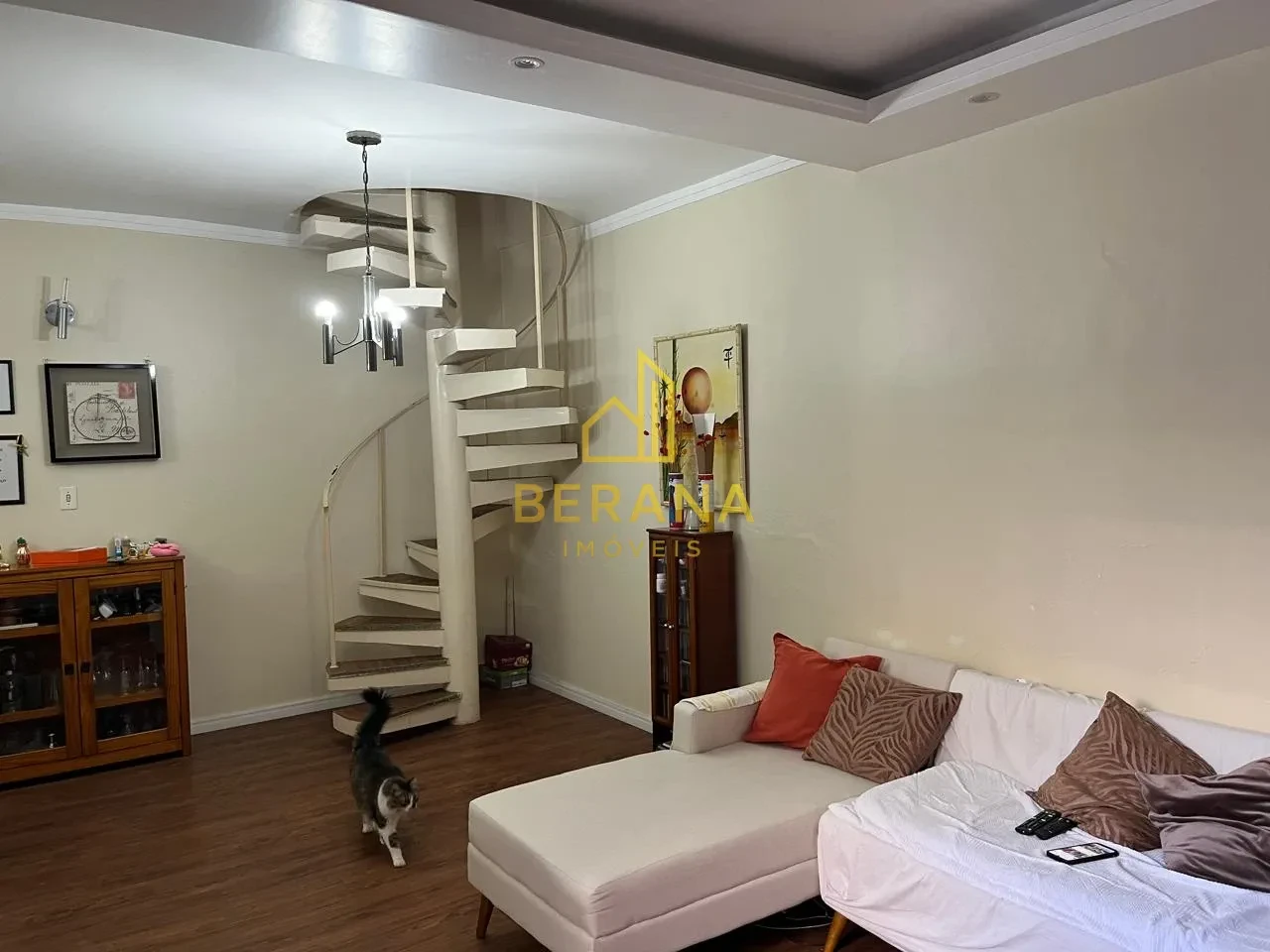 Sobrado em Vila Fechada à venda na Vila Maria Baixa