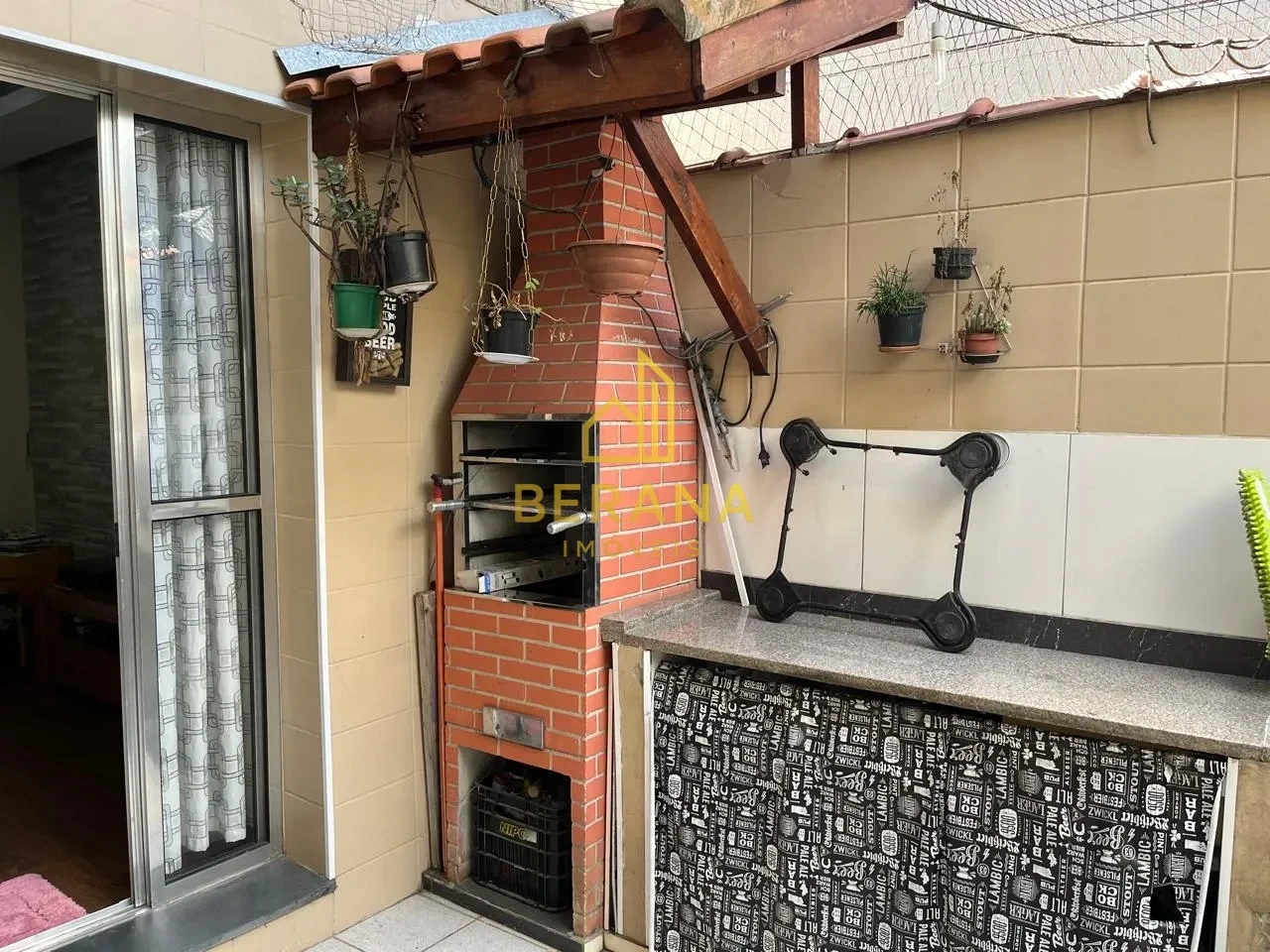 Sobrado em Vila Fechada à venda na Vila Maria Baixa