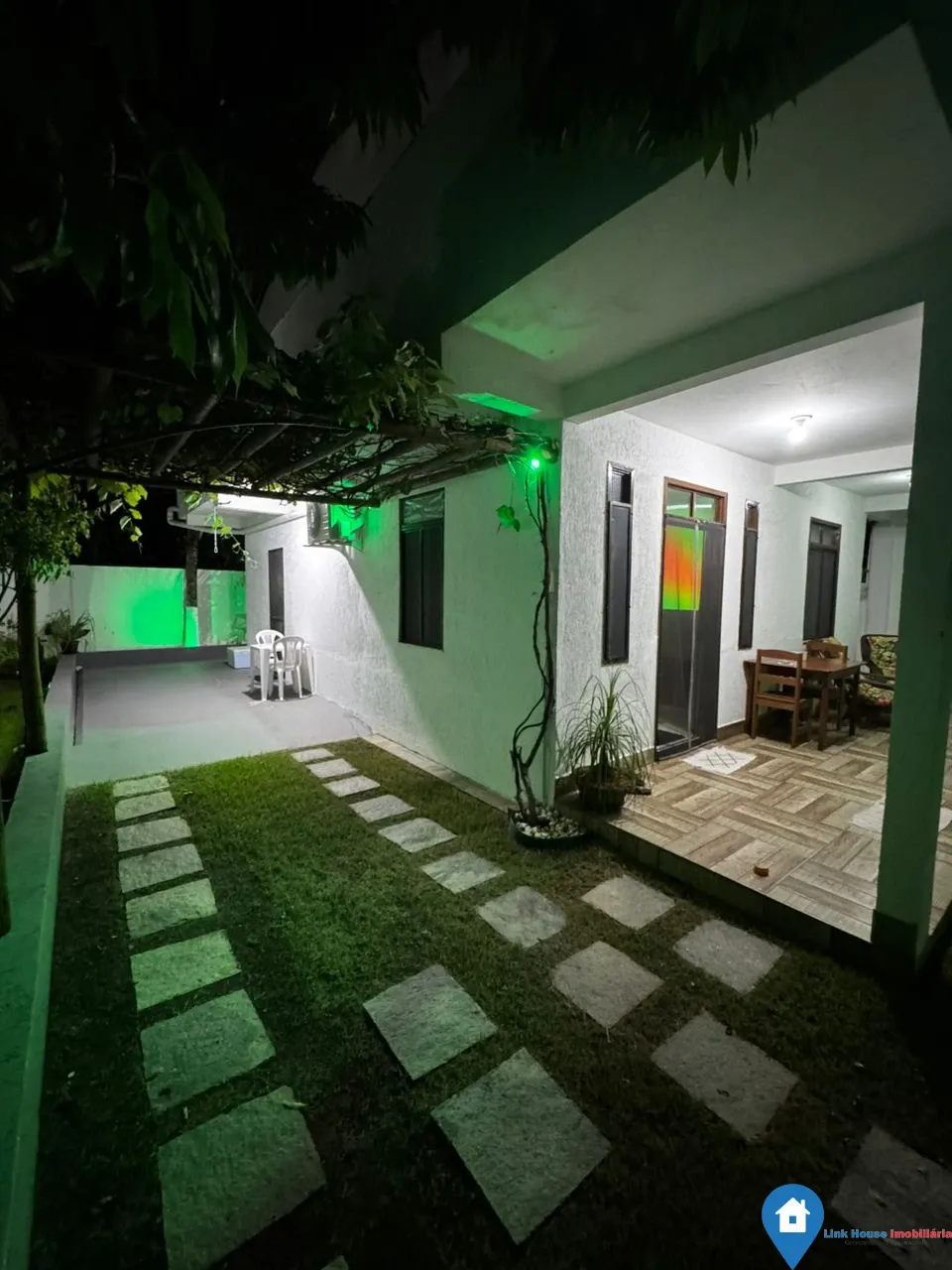Casa a venda em Monte Gordo.
