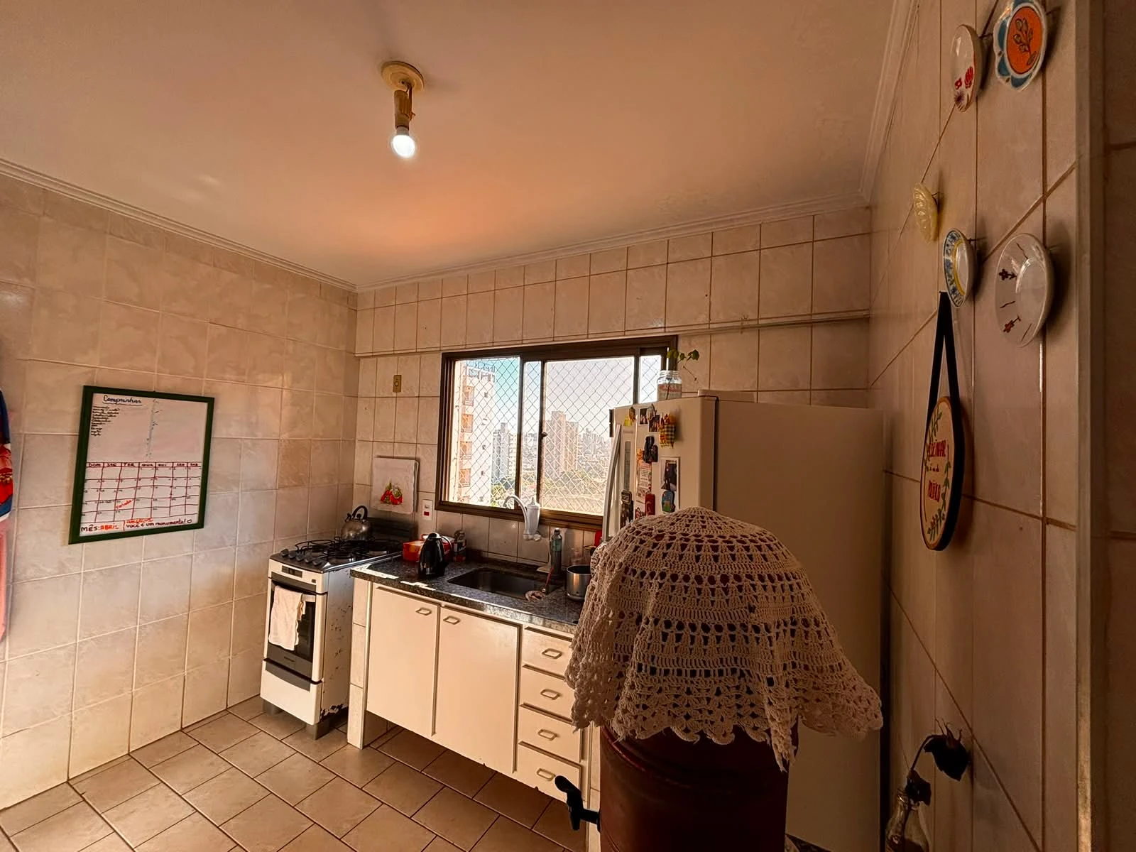 Vende/Aluga-se Apartamento Vila Imperial