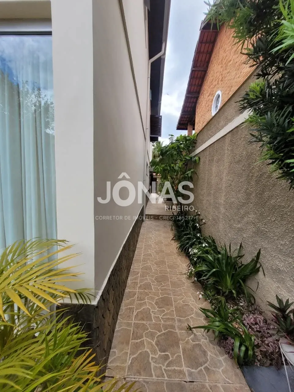 a venda Casa em Interlagos, 04 quartos suite 04 vagas, Bolsão de Interlagos