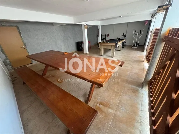 a venda Casa em Interlagos, 03 quartos suite 03 vagas Quintal