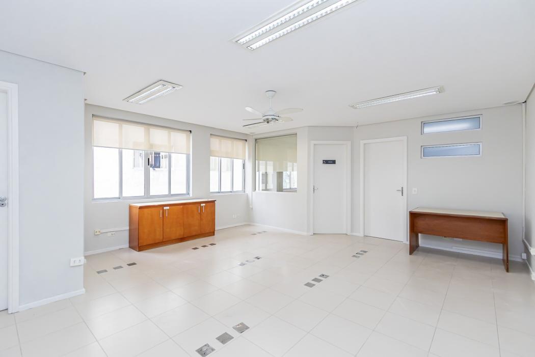 Sala comercial à venda no Centro Curitiba/PR