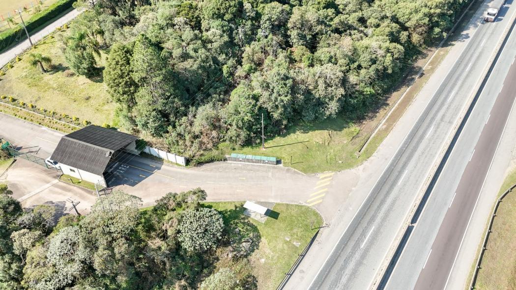 Chácara em Condomínio | Casa com 3 quartos | Local Seguro | Fácil Acesso | 21.410 m² à venda por R$ 450.000 - Borda Do Campo - São José dos Pinhais/PR