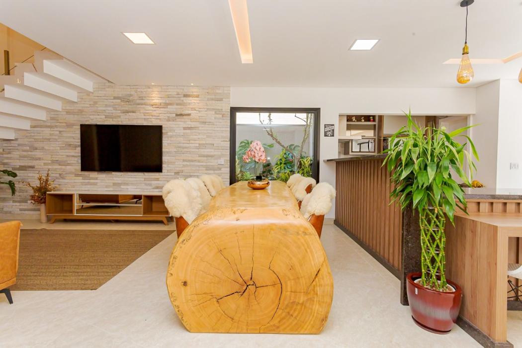 Casa com 3 dormitórios à venda, 201 m² por R$ 1.900.000,00 - Afonso Pena - São José dos Pinhais/PR