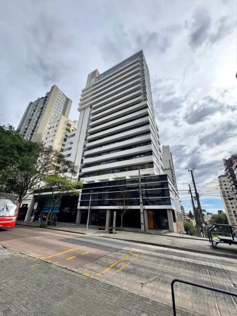 Andar Corporativo Exclusivo / Sala Comercial à Venda no Bigorrilho – Curitiba