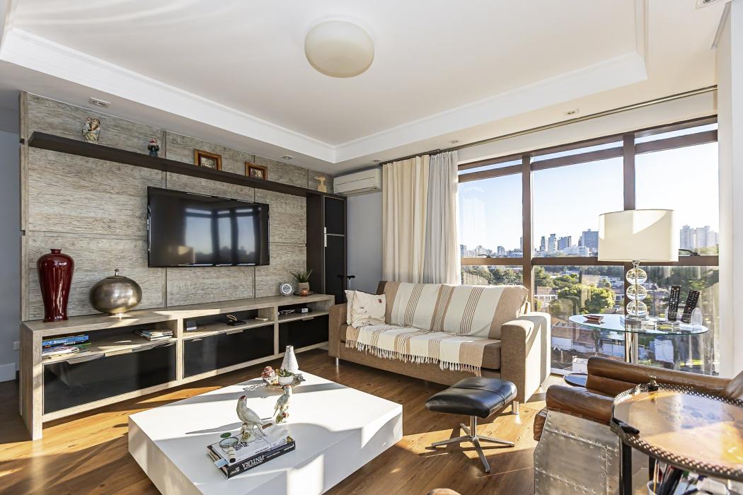 Apartamento Exclusivo no Hugo Lange | Vista para o Graciosa Country Club | 3 Suítes | 152 m² Privativos