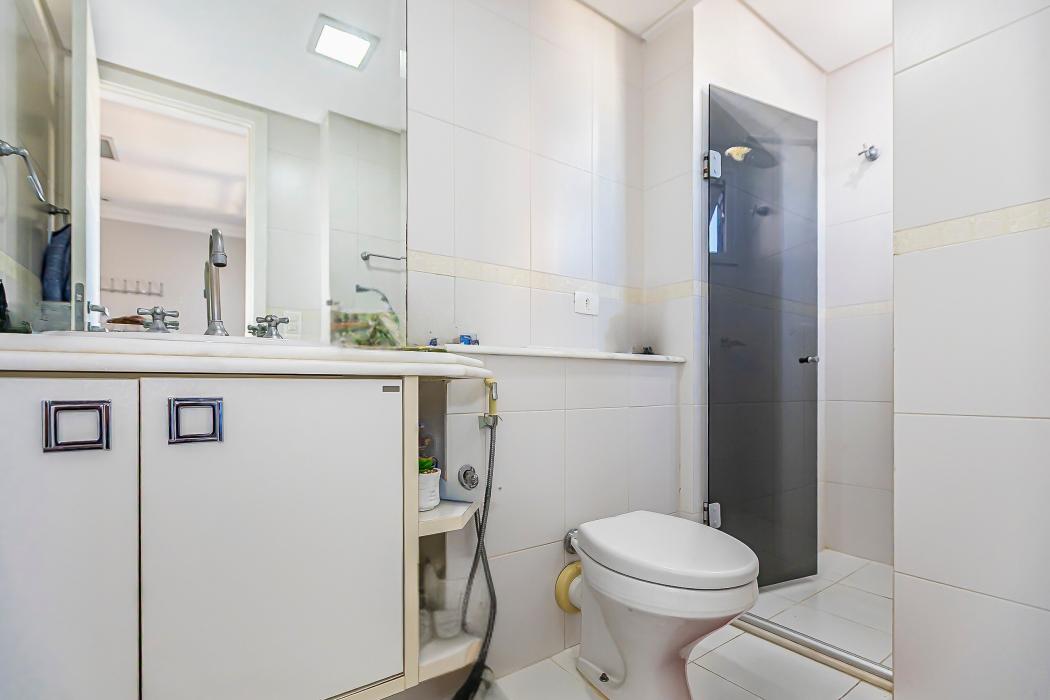 Apartamento Exclusivo no Hugo Lange | Vista para o Graciosa Country Club | 3 Suítes | 152 m² Privativos