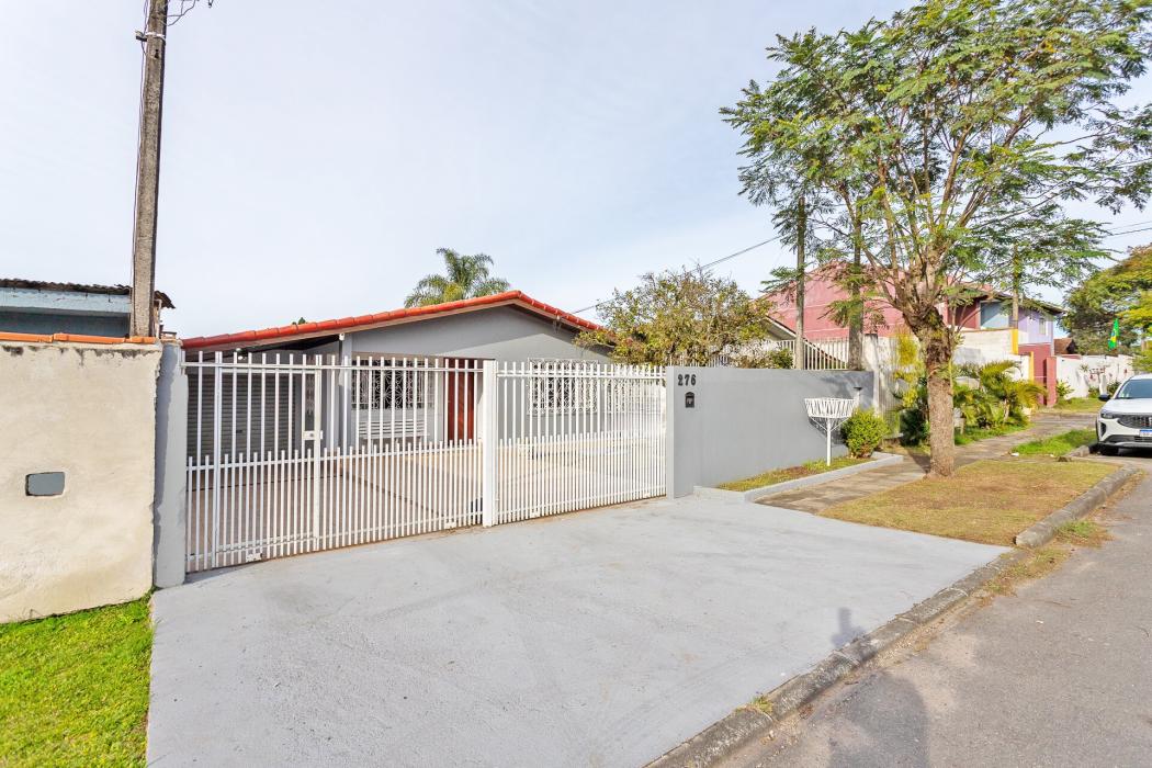 EXCELENTE CASA COM 4 DORMIT�RIOS 190 M� SENDO 1 SU�TE NO SANTA C�NDIDA POR R$ 720.000,00.