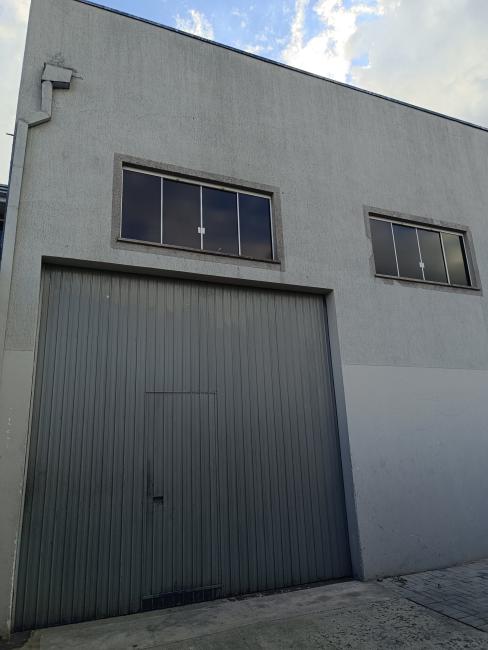 BARRAC�O/GALP�O para alugar com 286m� por R$ 6.435,00 no bairro S�tio Cercado - CURITIBA / PR