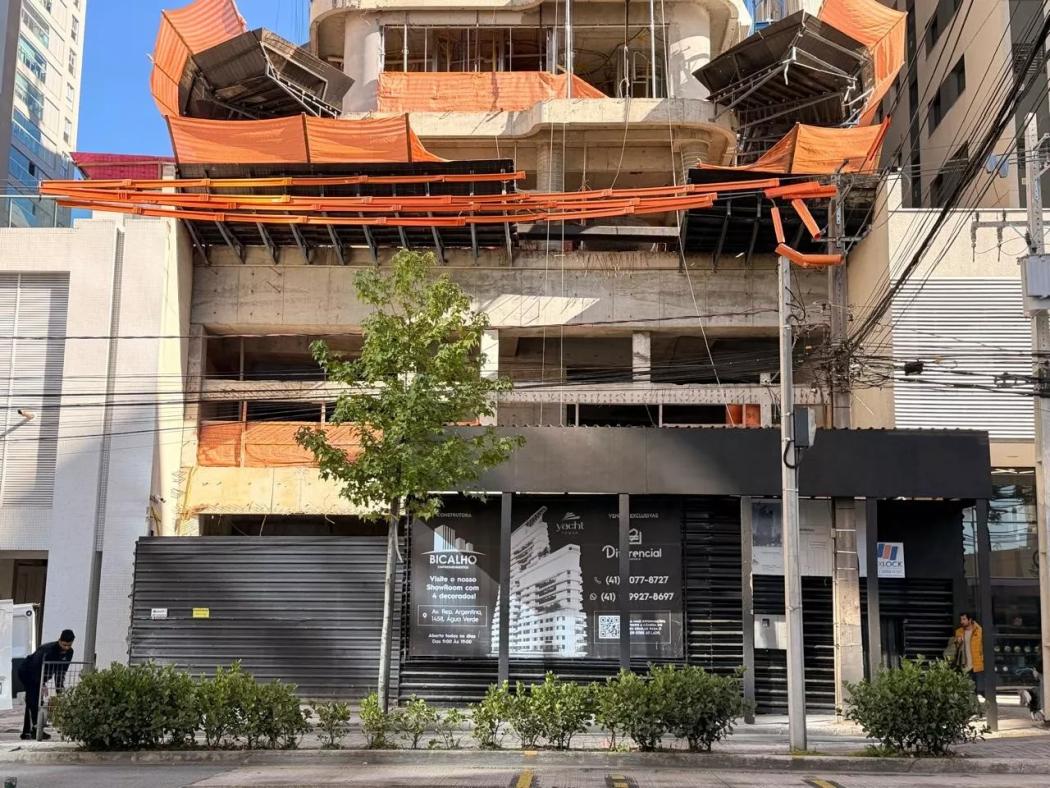Apartamento para venda, Yatch Tower - Vila Izabel, Curitiba