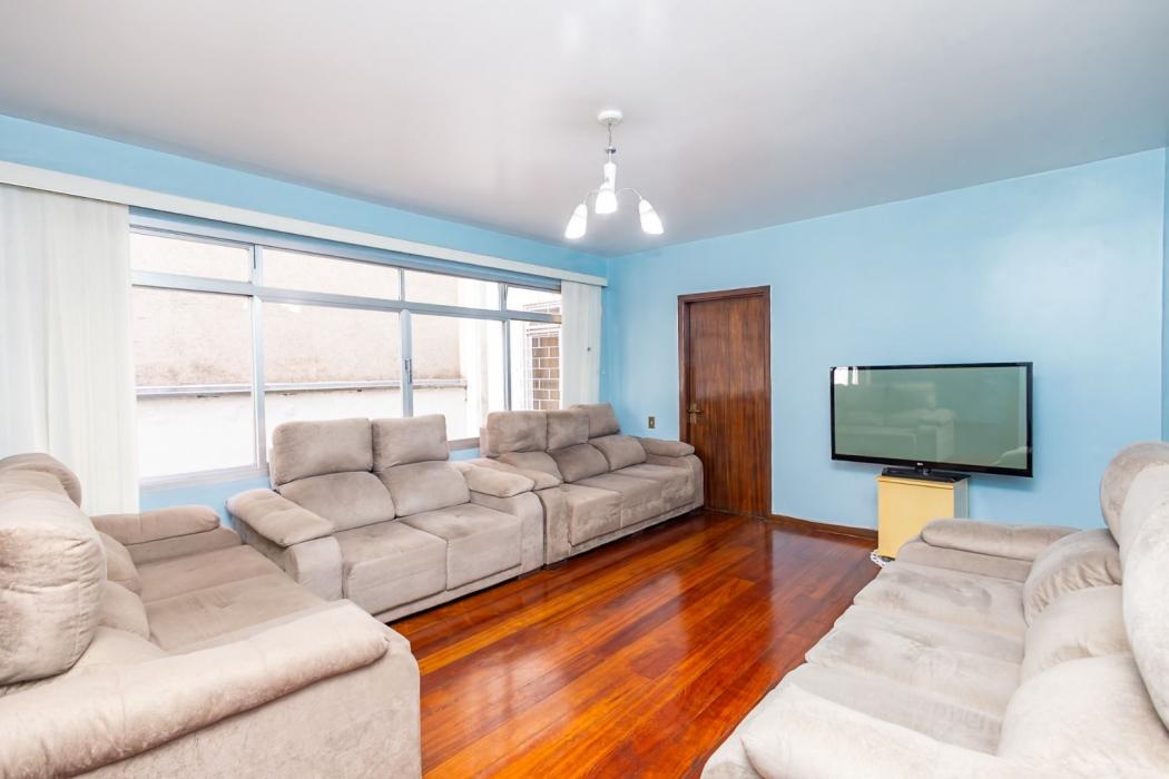 Apartamento 140m² com 3 Quartos (1 Suíte) – Alto da Glória
