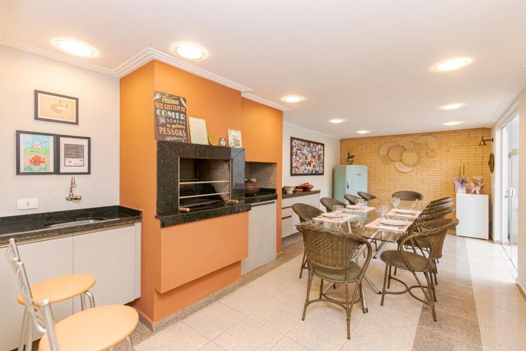 SOBRADO TRIPLEX DE ALTO PADR�O | 200m� PRIVATIVOS | A 5 MIN DO PARQUE TINGUI | 5 VAGAS