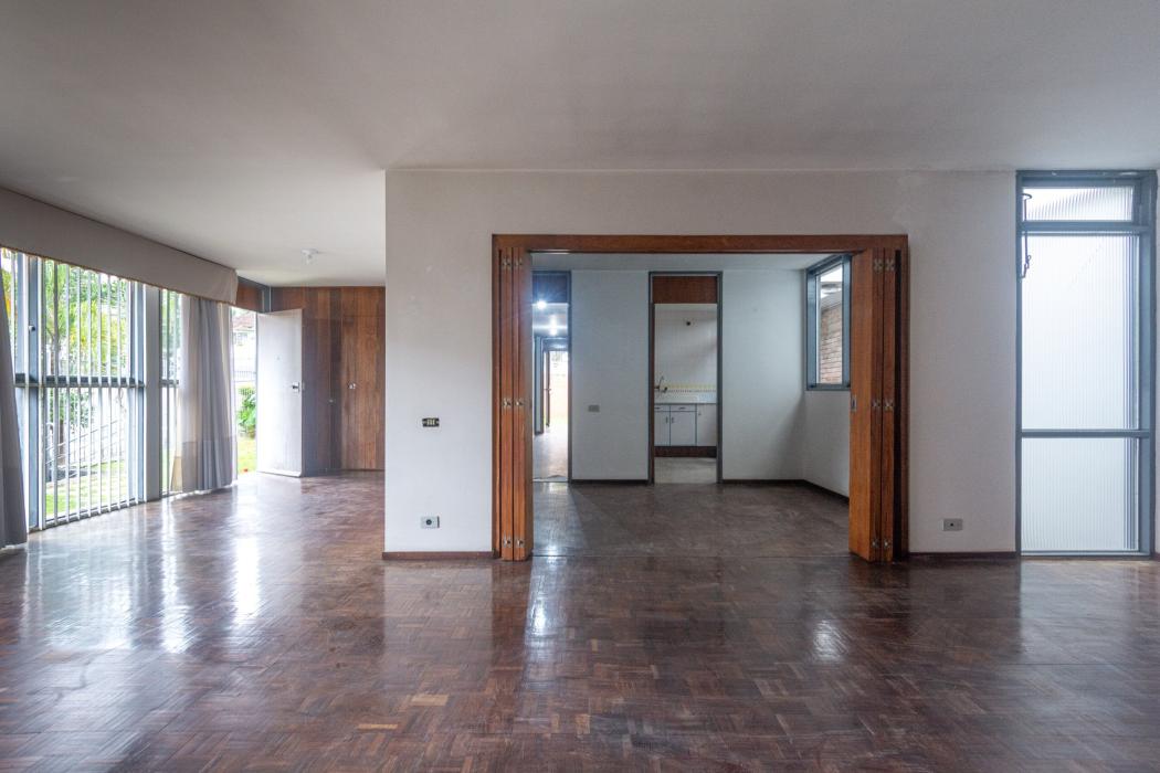Casa Comercial/Residencial de Esquina no Alto da Glória