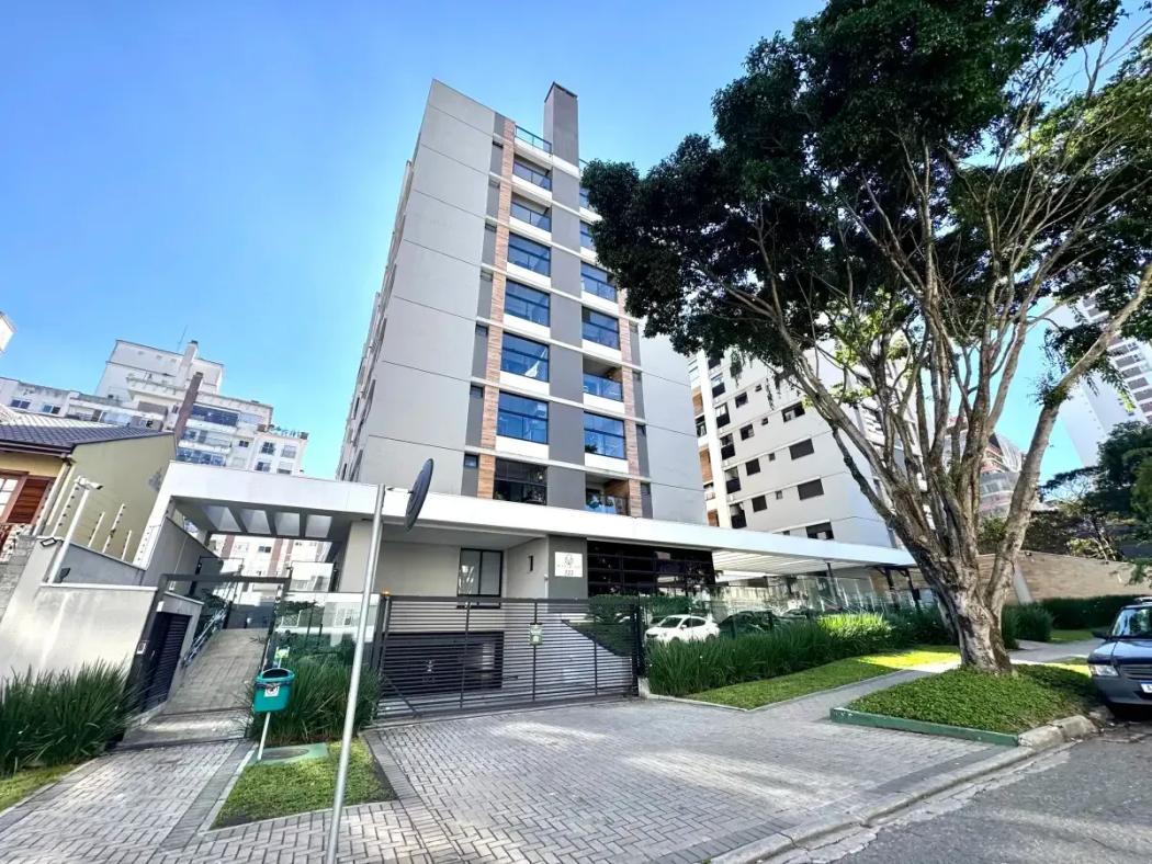 Apartamento Duplex mobiliado, 2 suítes, 2 vagas, Vila Izabel, Curitiba