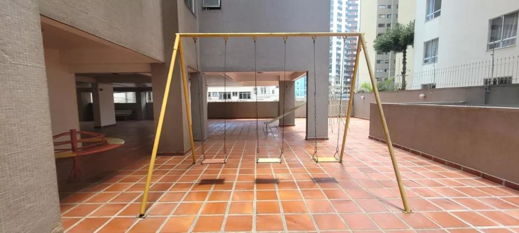 Apartamento Cristo Rei 90 m2 úteis, 3 dorm(1suíte) 1 vaga