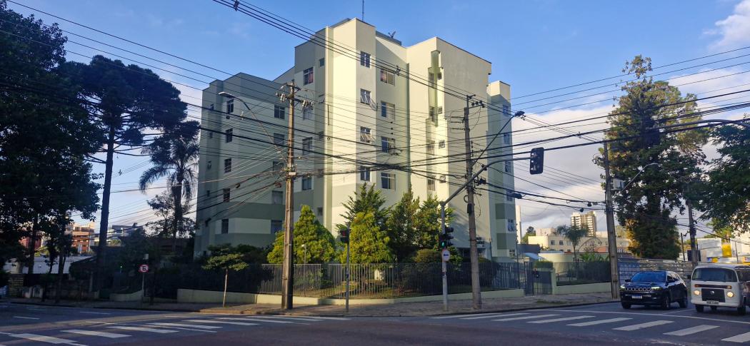 COBERTURA DUPLEX CHARMOSA NO CABRAL – EDIFÍCIO FORREST RESIDENCE