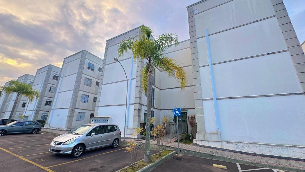 APARTAMENTO com 2 dormitórios à venda por R$ 275.000,00 no bairro Pinheirinho - CURITIBA / PR