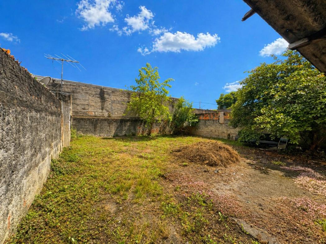 OPORTUNIDADE NO XAXIM – TERRENO COM EXCELENTE POTENCIAL CONSTRUTIVO - 12x27 324m² de Área total