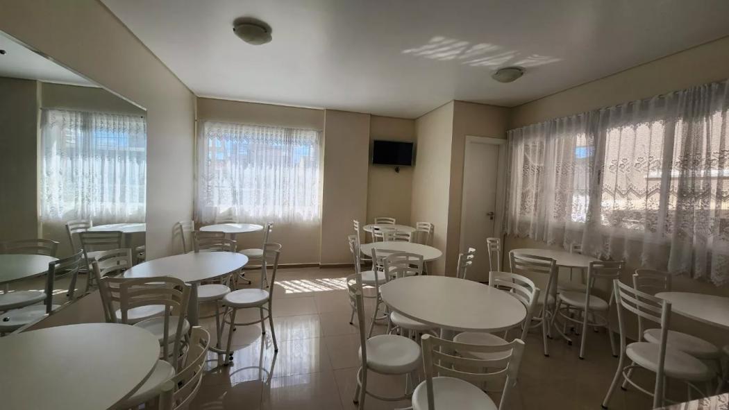 Apartamento para aluguel, 3 quartos e 2 vagas, Novo Mundo, Curitiba