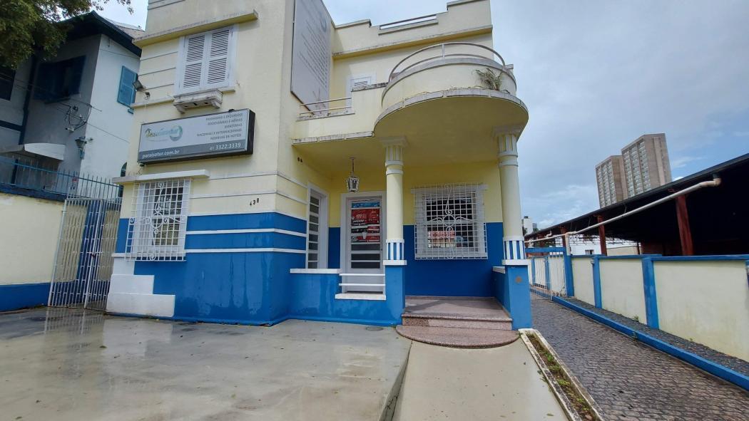 Casa com 6 dormitórios à venda no Largo da Ordem com 311 m² por R$ 1.482.570,00 - Centro - Curitiba/PR