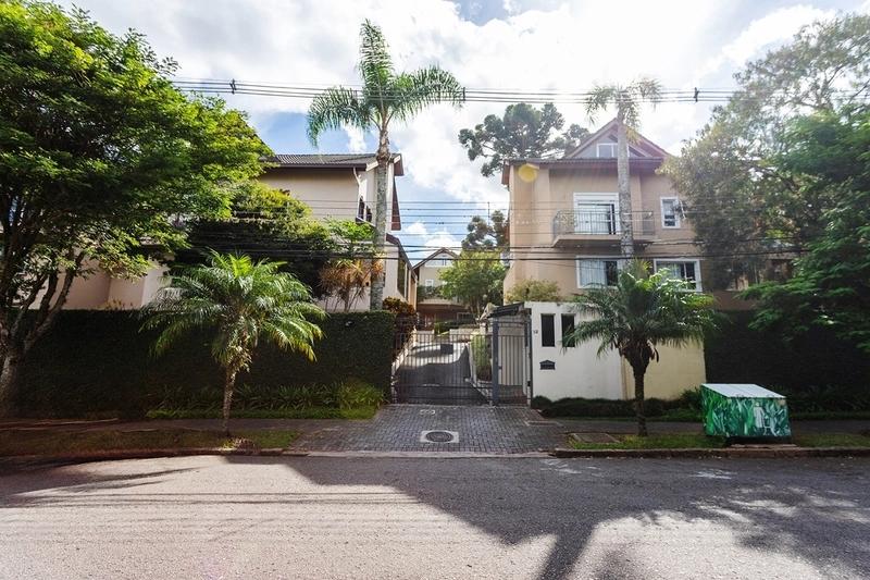 Sobrado Triplex em Condomínio Fechado | Bom Retiro | 282m² Privativos