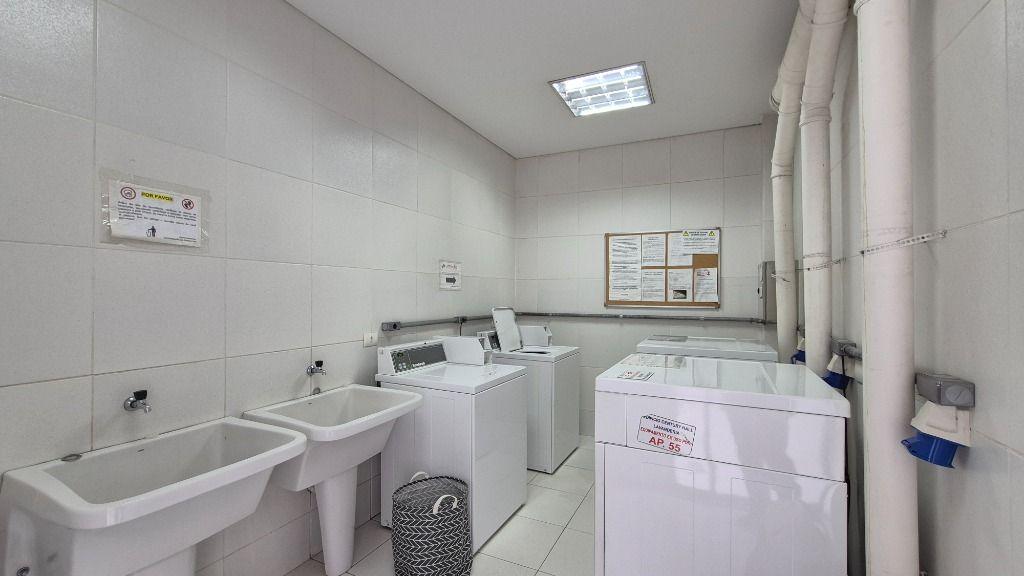 Apartamento para alugar, 39 m² por R$ 2.889,10/mês - Centro - Curitiba/PR