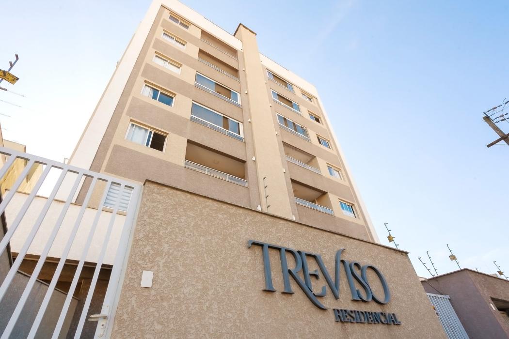 Residencial Treviso - 2 quartos com suíte, vaga de garagem e churrasqueira à carvão