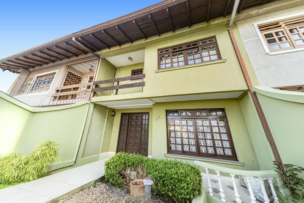 SOBRADO DIFERENCIADO NO PILARZINHO – AMPLO, COMPLETO E PRONTO PARA MORAR OU TRABALHAR I 250m²