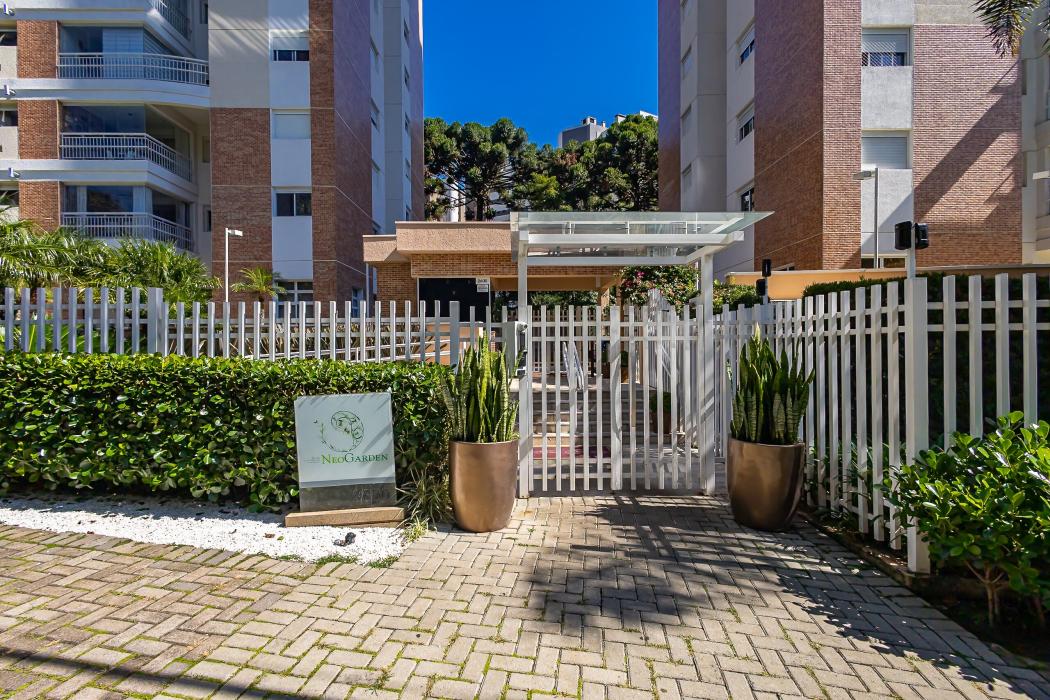 Neo Garden - Mossunguê- 3 Dormitórios (1 Suíte) - 2 Vagas livres - 110m²