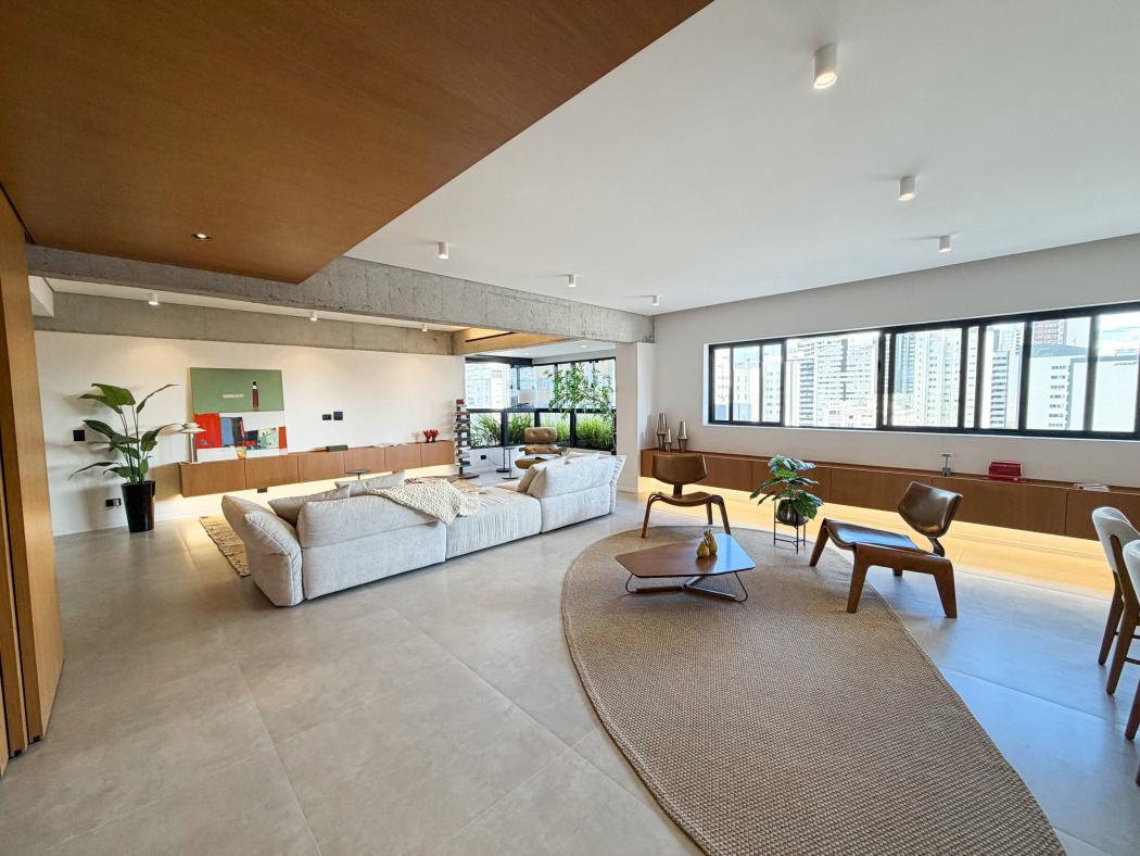 Cobertura Duplex 4 suítes à venda no Rebouças Curitiba/PR