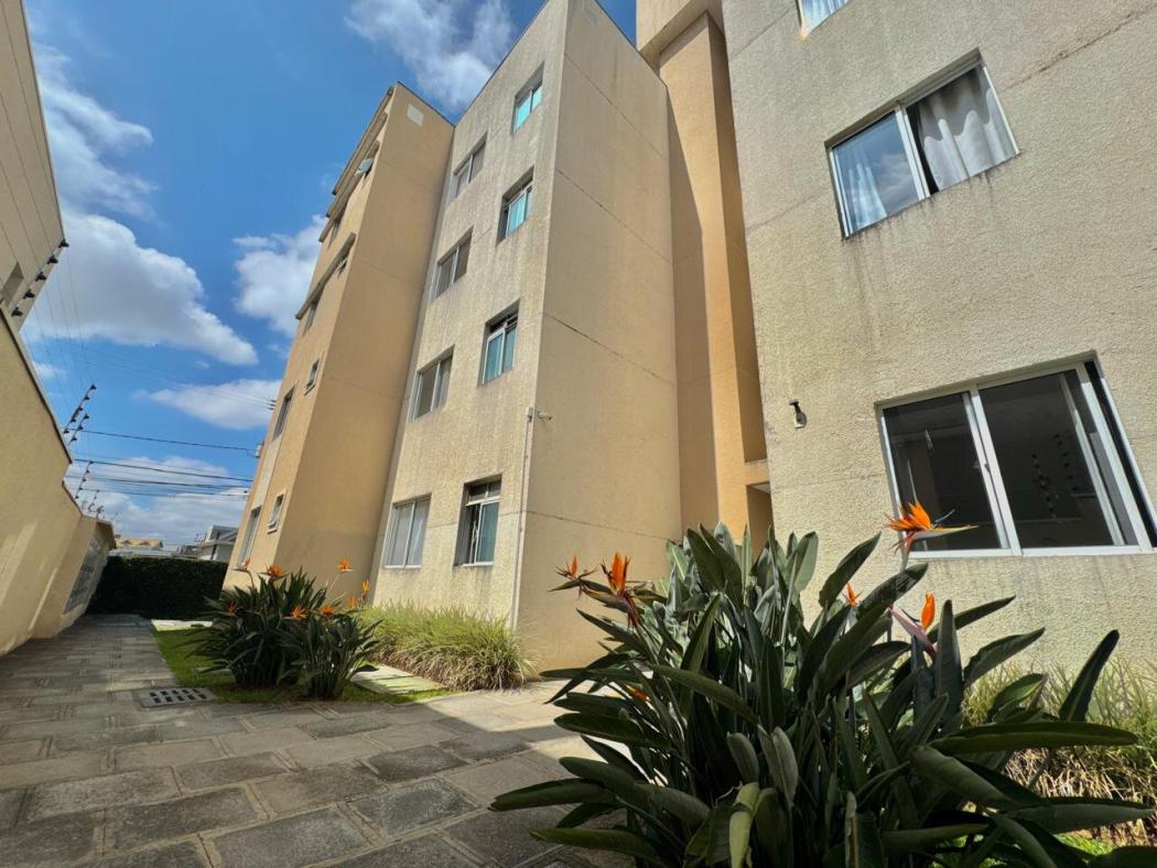 Apartamento térreo MOBILIADO incluindo eletrodomésticos localizado no bairro Tanguá.