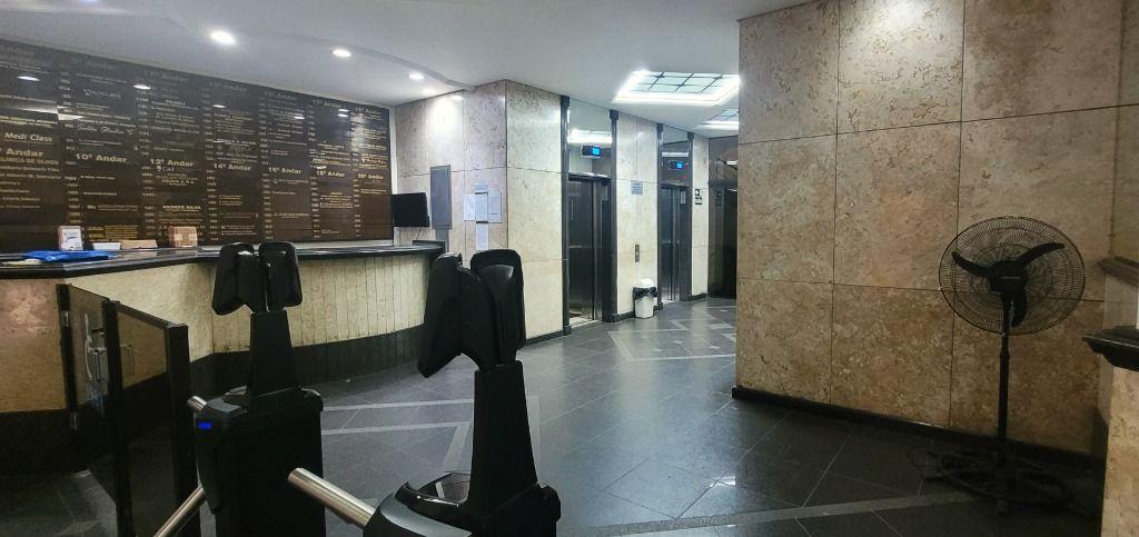 Sala para alugar, 36 m² por R$ 950/mês - Centro - Curitiba/PR