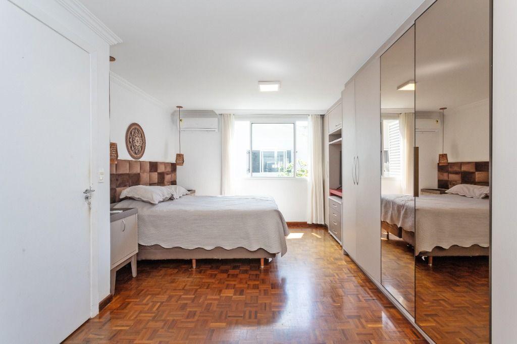 Casa à venda, 343 m² por R$ 1.500.000,00 - Água Verde - Curitiba/PR