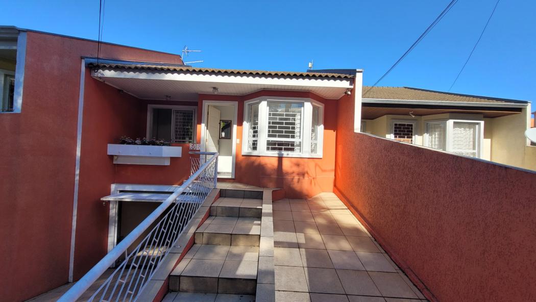 SOBRADO com 3 dormitórios à venda com 136.96m² por R$ 599.000,00 no bairro Tingui - CURITIBA / PR