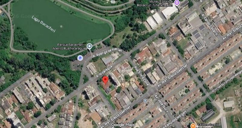 Terreno de Esquina ZR4 no Bacacheri: 1.098m² com Alto Potencial Construtivo