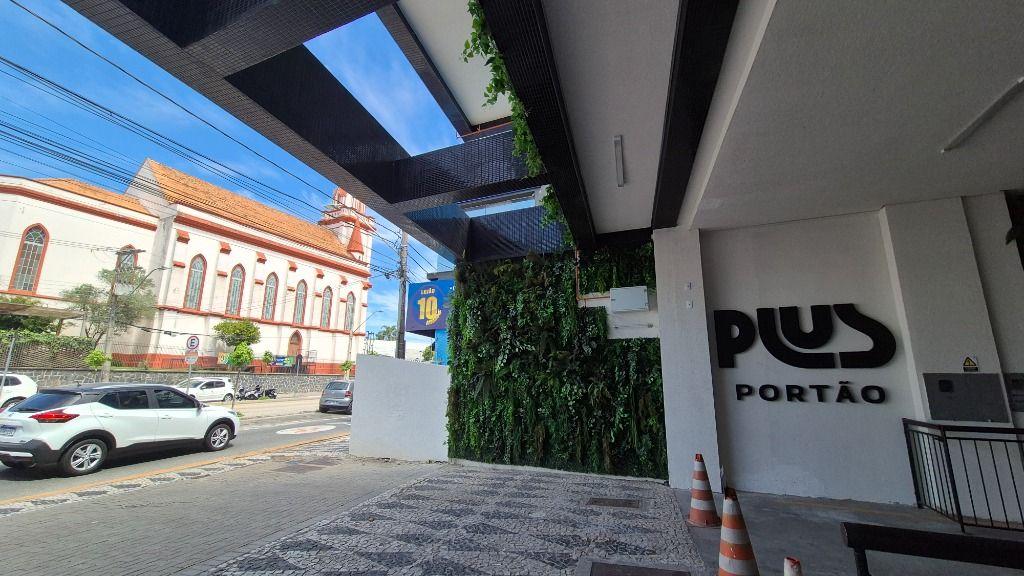 Apartamento com 2 dormitórios para alugar, 48 m² por R$ 3.000,00/mês - Portão - Curitiba/PR