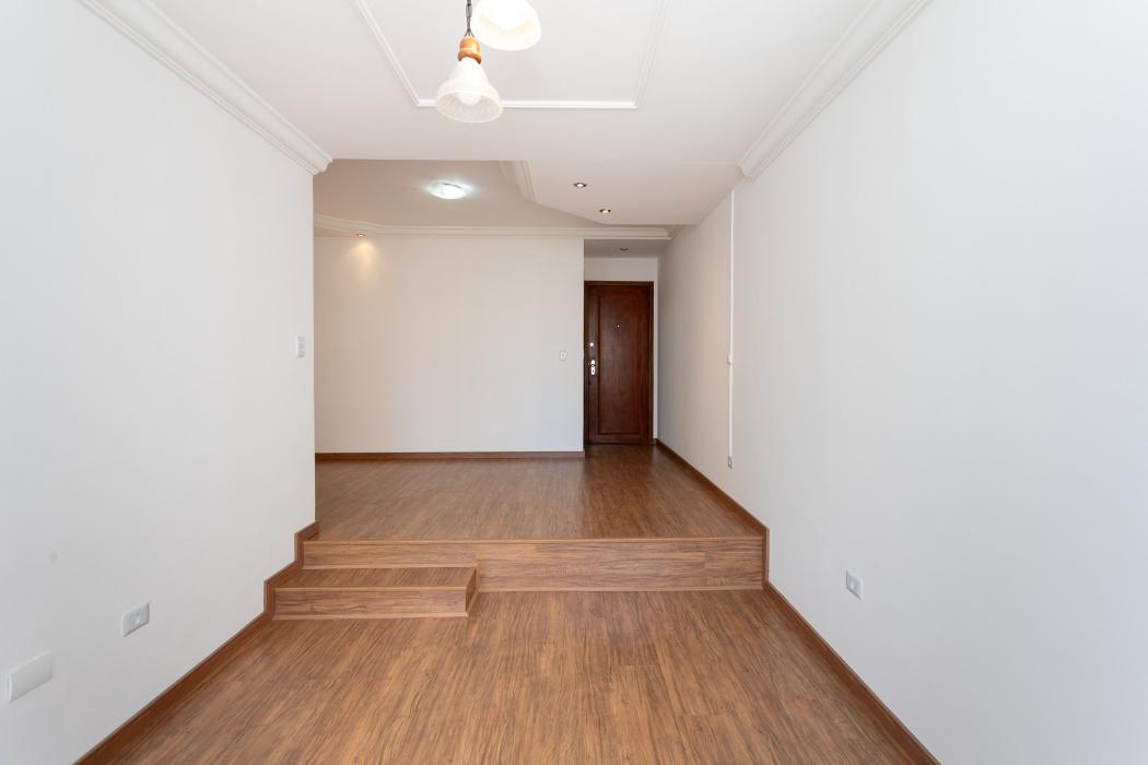 Apartamento com 3 quartos sendo 1 suite com 88 m² para Venda na Rua Atílio Bório, 80, Cristo Rei, Curitiba.