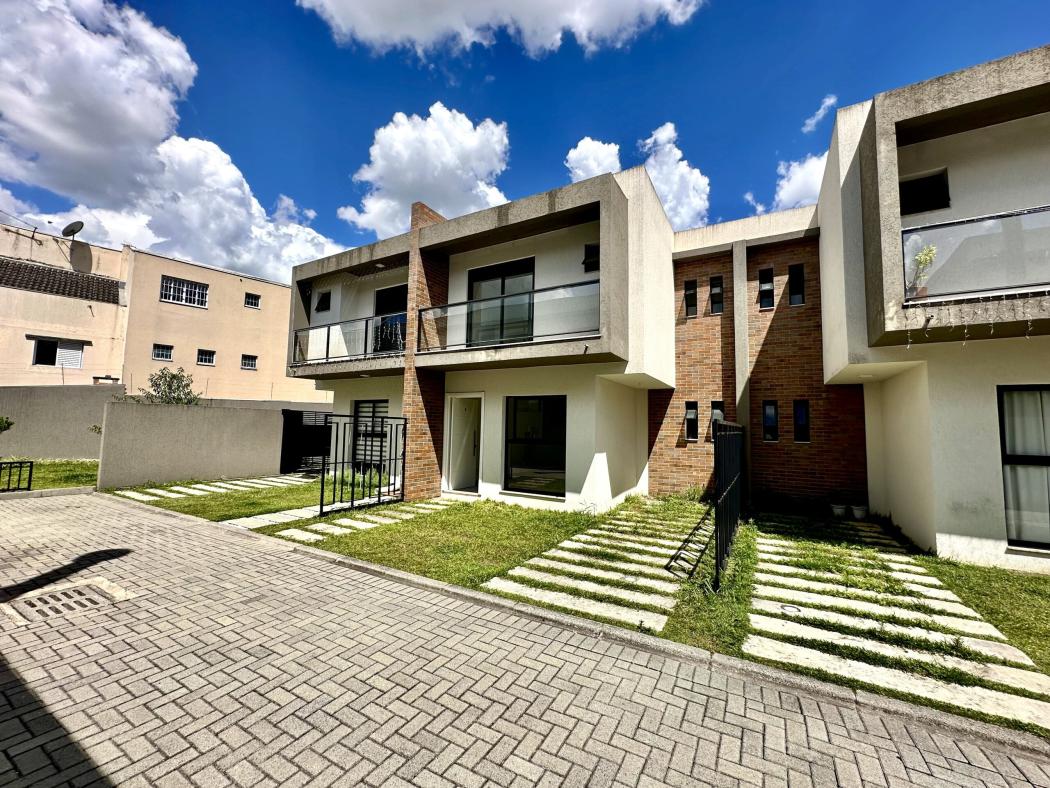 Sobrado de 3 quartos em Condomínio Fechado no Uberaba - Somente R$ 599.000,00
